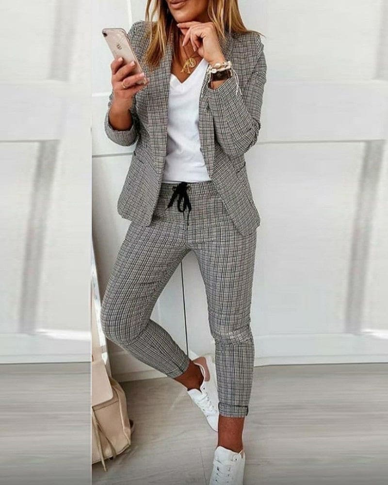 Checked Notch Lapel Blazer and Drawstring Slim Pant Casual Set
