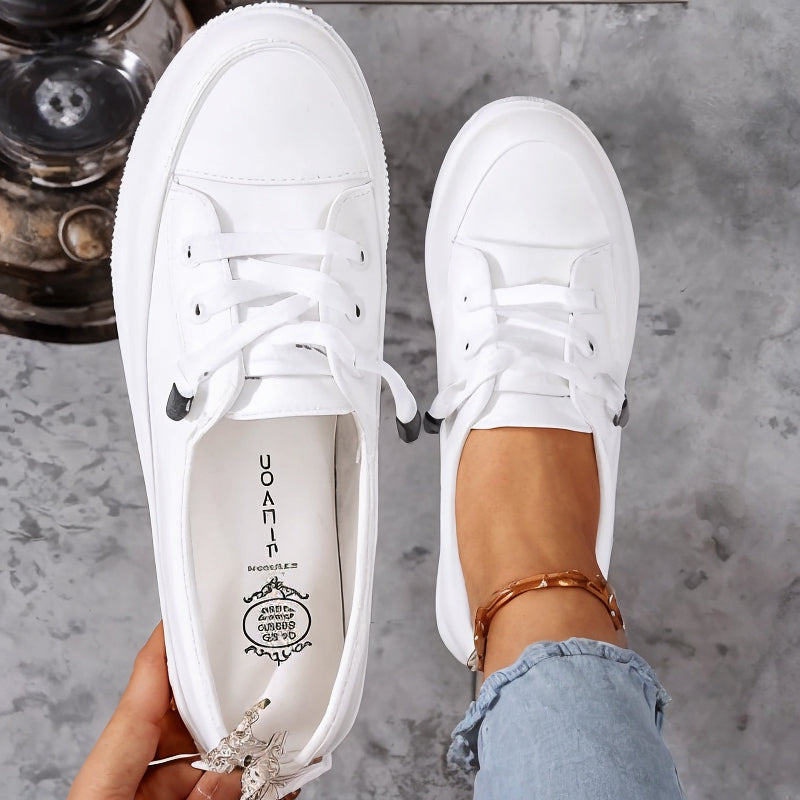 Classic Lace-Up Leather Flatform Court Sneaker