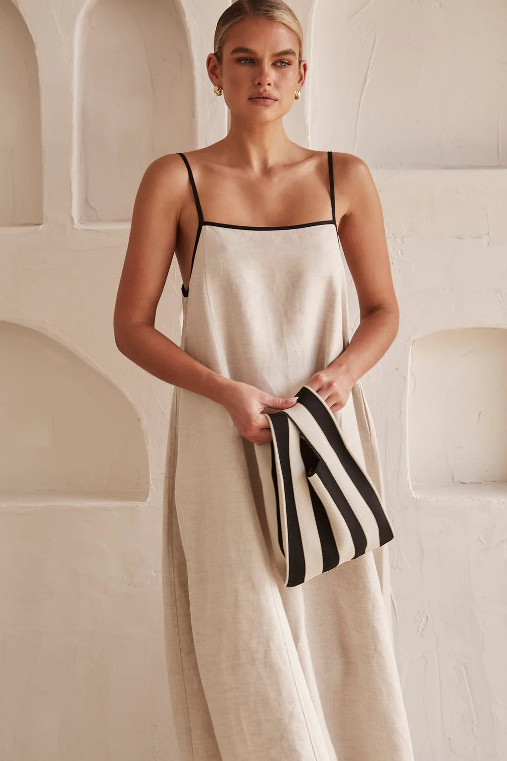 Contrast Trim Square Neck Spaghetti Strap Oversized Linen Maxi Dress