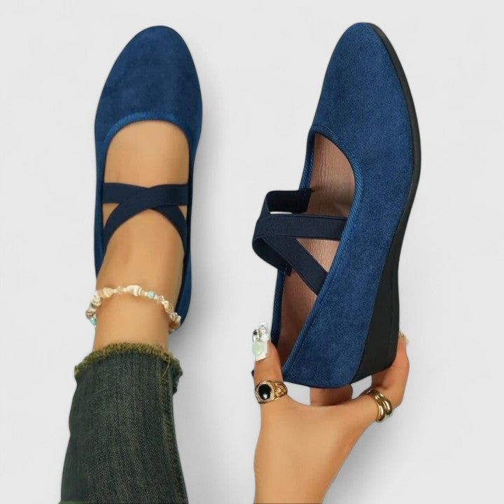 Elastic Crossover Strap Suede Ballet Flat