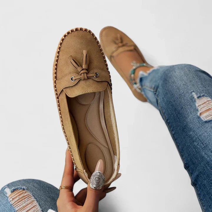 Suede Tassel Bow Whipstitch Trim Slip On Flat Loafer