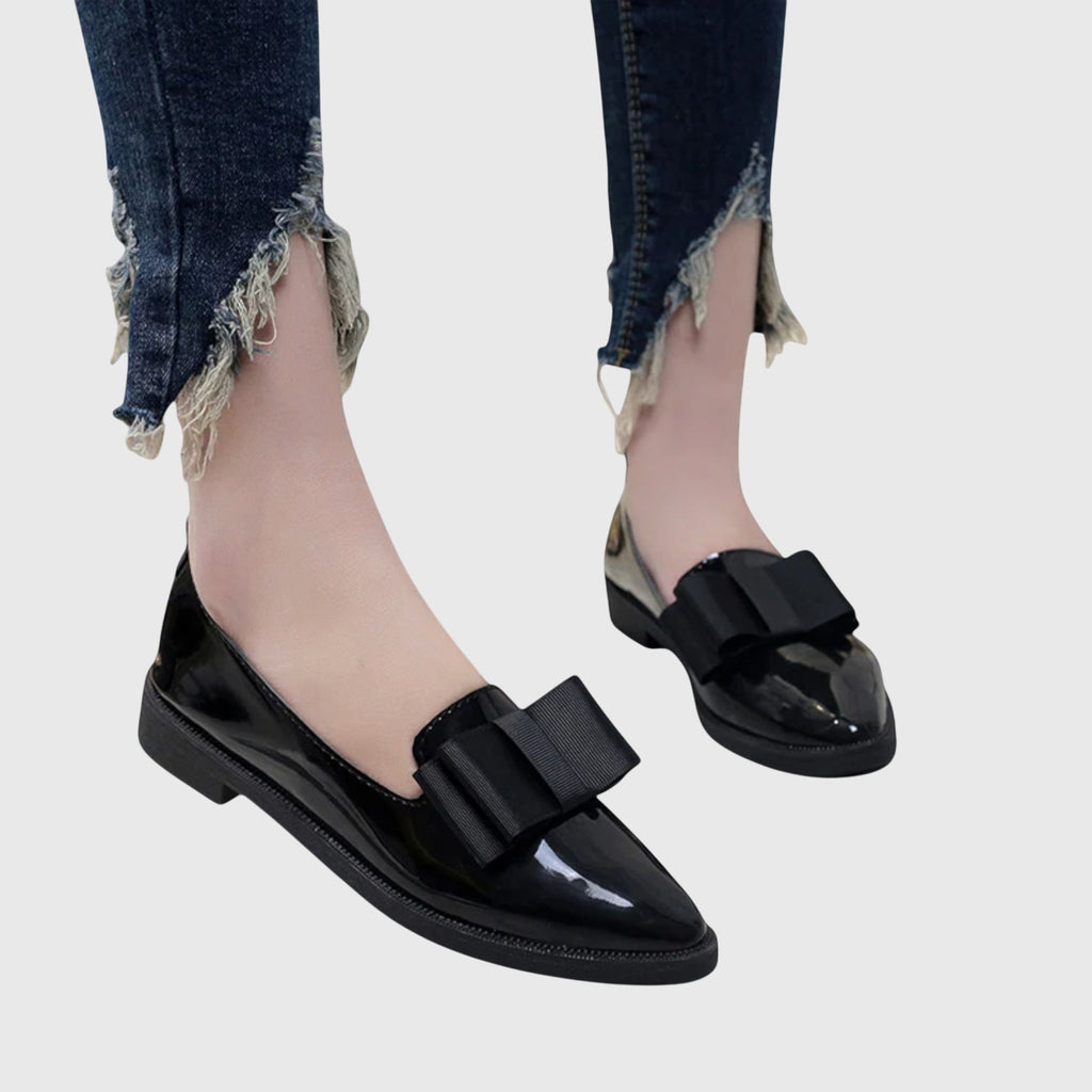 Patent Leather Contrast Bow Detail Pointed Toe Slip On Loafer
