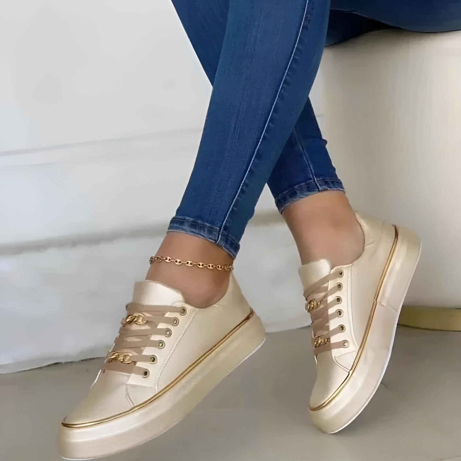 Gold Trim Chain Lace Flatform Casual Sneaker